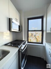 5 AVENUE in New York, NY - Building Photo - Building Photo