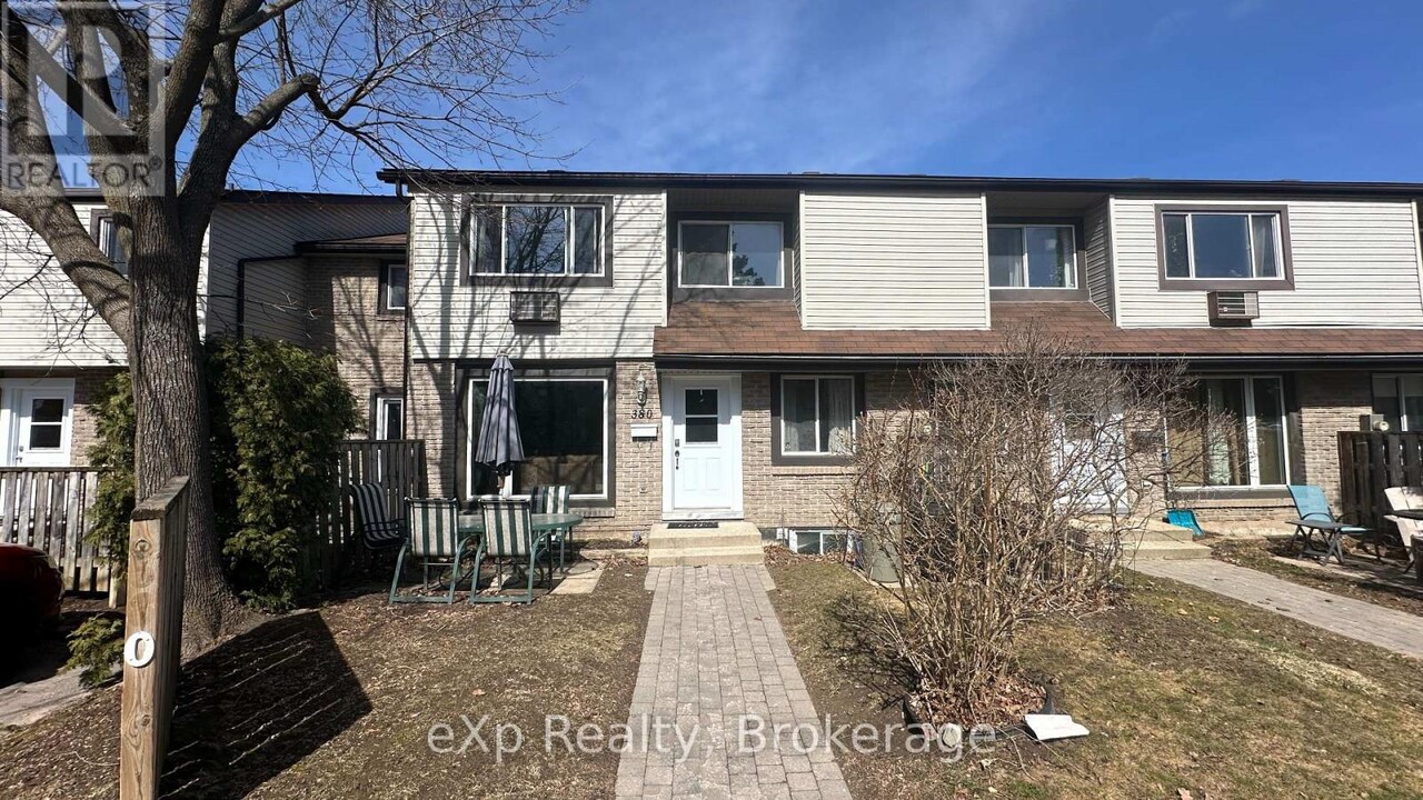 380 Scottsdale Dr in Guelph, ON - Building Photo