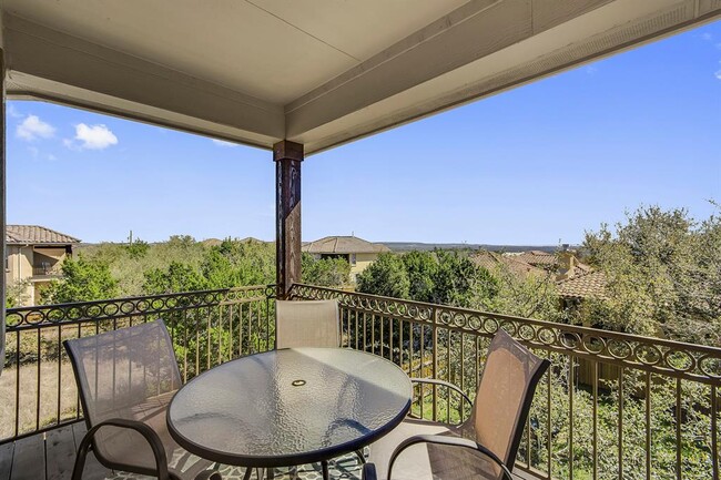 property at 409 S Meadowlark St