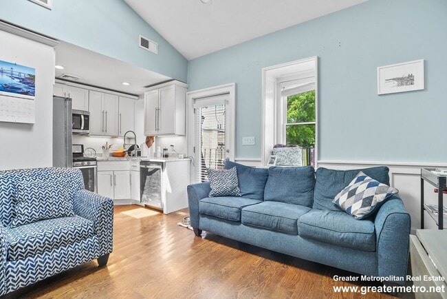 130 M St, Unit 2 in Boston, MA - Building Photo - Building Photo