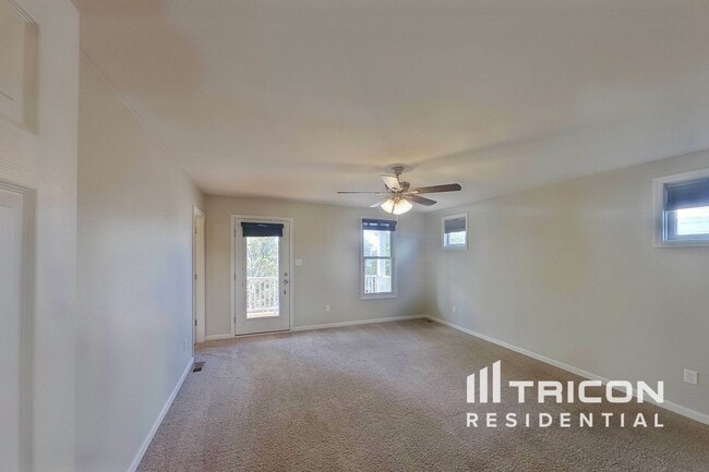 6024 New Town Dr in St. Charles, MO - Building Photo - Building Photo