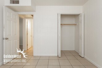 1915 W Village Dr in Phoenix, AZ - Building Photo - Building Photo