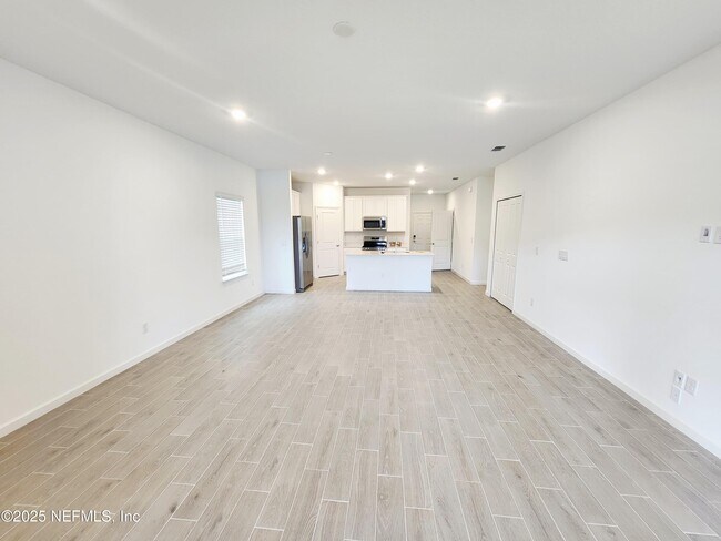 8505 Horsebit Cir in Jacksonville, FL - Building Photo - Building Photo