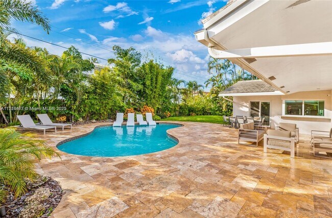 5131 NE 26th Ave in Fort Lauderdale, FL - Building Photo - Building Photo