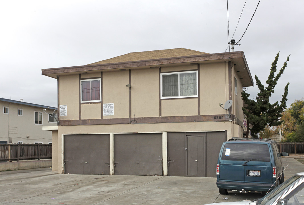 6361 Baine Ave in Newark, CA - Building Photo