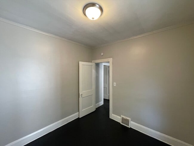 4153 E 136th St in Cleveland, OH - Building Photo - Building Photo