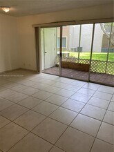 14168 SW 93rd Ln in Miami, FL - Building Photo - Building Photo
