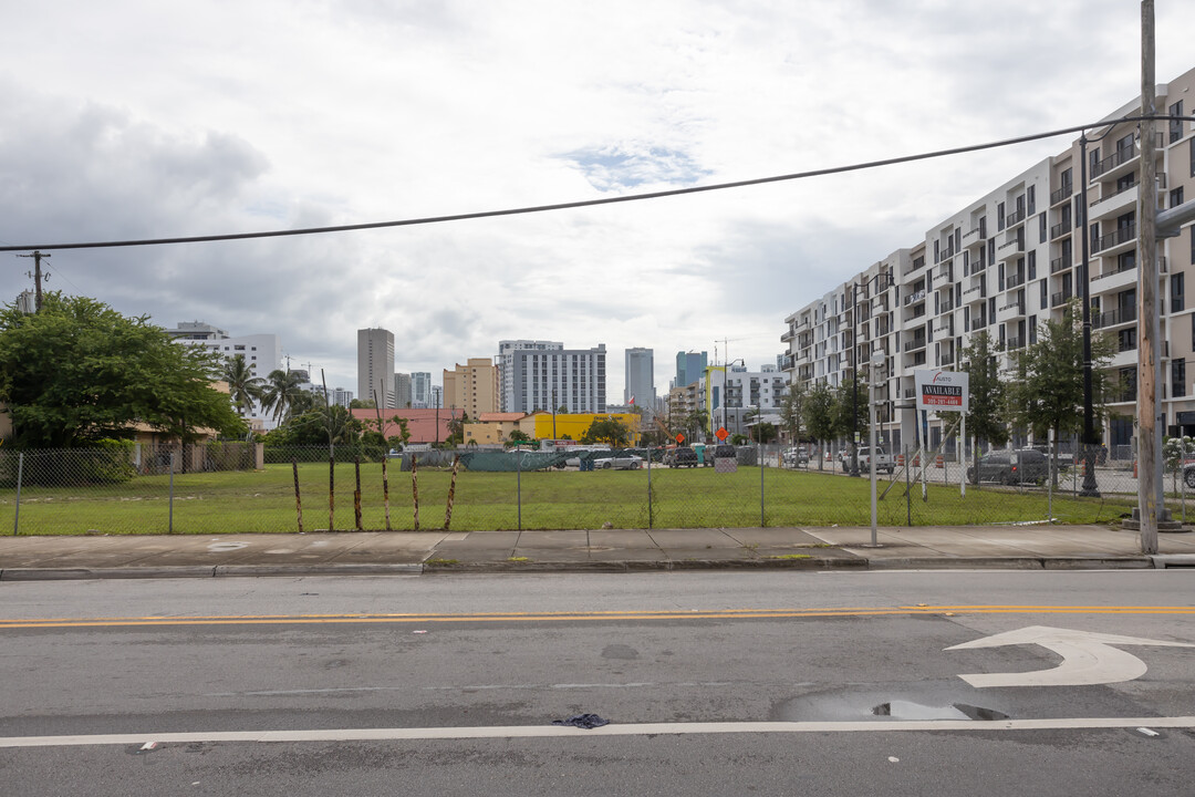 Little Havana in Miami, FL - Building Photo