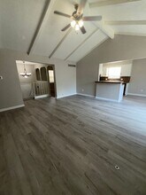 1512 N Blue Mills Rd in Independence, MO - Building Photo - Building Photo