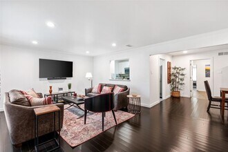 3545 Northwest Pkwy in Dallas, TX - Building Photo - Building Photo