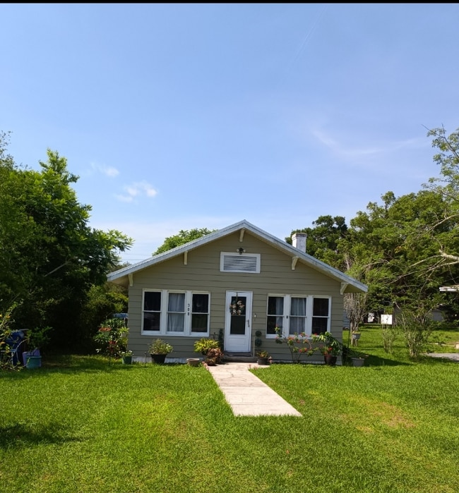 property at 308 W Smith Ave