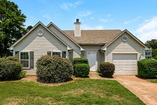 172 Marsh Glen Dr in Jonesboro, GA - Building Photo