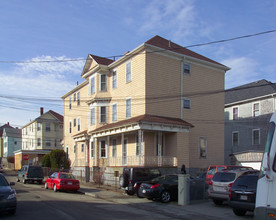 126 William St in Fall River, MA - Building Photo - Building Photo