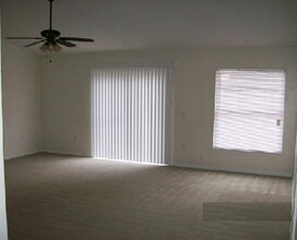 2750 Gramercy Dr in Deltona, FL - Building Photo - Building Photo