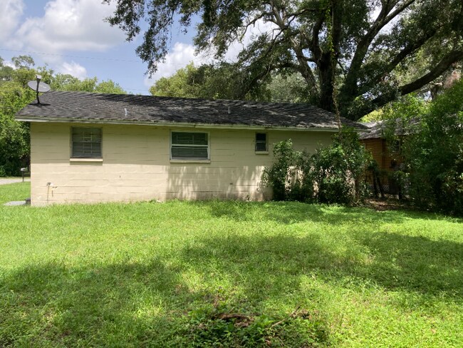 2605 E 26th Ave in Tampa, FL - Building Photo - Building Photo