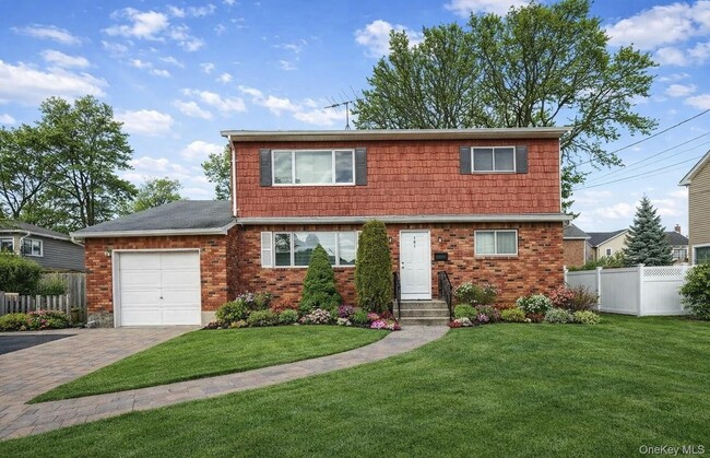 property at 191 N Hickory St