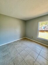 14642 10th St in Dade City, FL - Building Photo - Building Photo