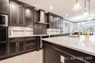 2337 Merlot Blvd in Abbotsford, BC - Building Photo - Building Photo