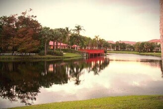 10733 Cleary Blvd in Plantation, FL - Building Photo - Building Photo