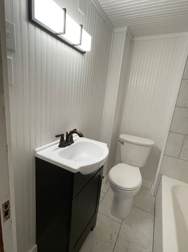 property at 114-116-116 S Champlain St