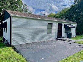 2901 42nd Ln N in Birmingham, AL - Building Photo