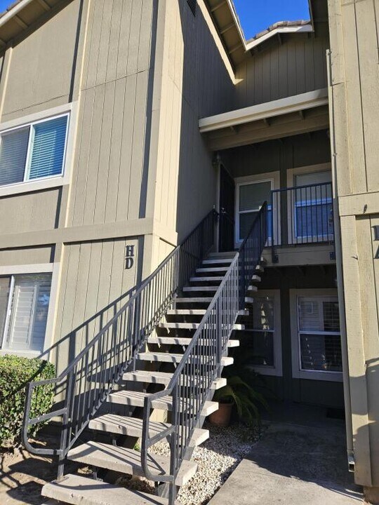 426 Cherry Ln in Manteca, CA - Building Photo