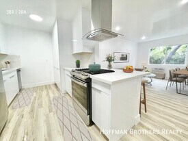 634 Flower Ave, Unit 2 in Los Angeles, CA - Building Photo