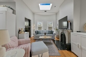 219 W Newton St, Unit 4 in Boston, MA - Building Photo - Building Photo