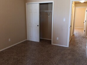 6281 Azaleas Rd NW in Albuquerque, NM - Building Photo - Building Photo