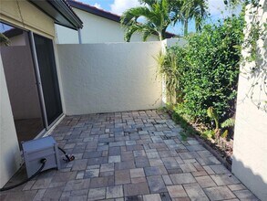 3409 Montilla Ct in Sarasota, FL - Building Photo - Building Photo