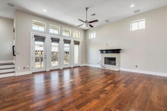 13518 Galleria Cir in Austin, TX - Building Photo - Building Photo