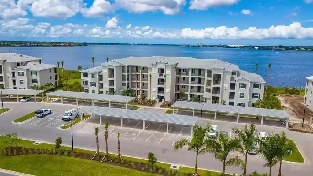 910 Tidewater Shores Loop in Bradenton, FL - Foto de edificio