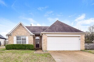 10909 Lexington Dr in Olive Branch, MS - Building Photo