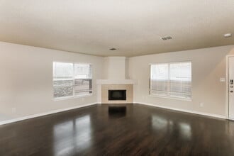 2004 Yellowstone Ln in Corinth, TX - Building Photo - Building Photo