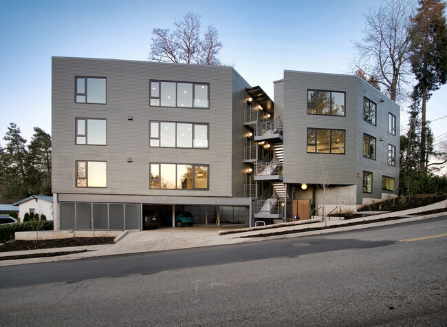 2901 SW Canby Ct, Unit 101