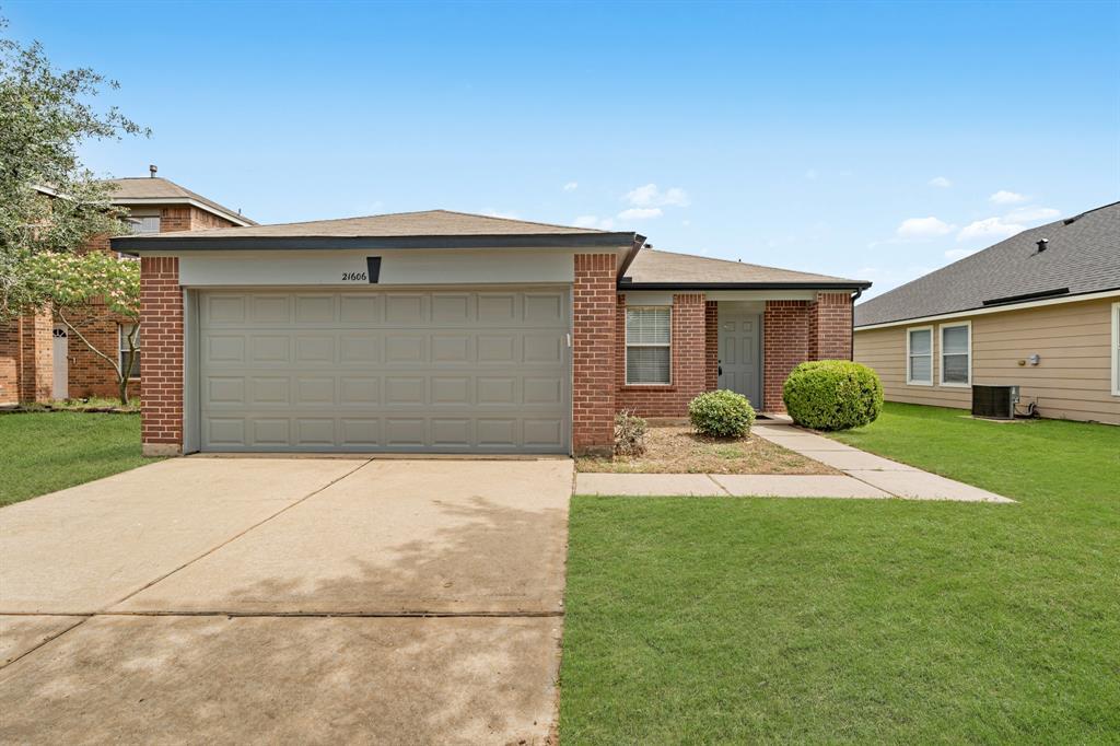 21606 Borah Peak Way in Katy, TX - Building Photo