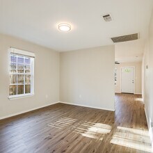 1422 Georgia Ave in Dallas, TX - Building Photo - Building Photo