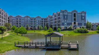 The Abbey On Lake Wyndemere Apartments