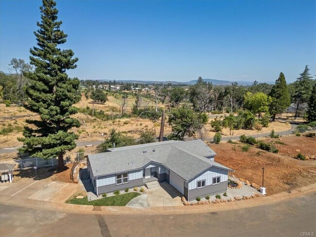 220 Berry Creek Dr in Paradise, CA - Building Photo - Building Photo