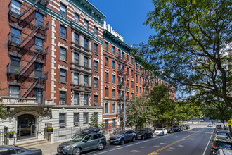 505 W 122nd St in New York, NY - Foto de edificio - Building Photo