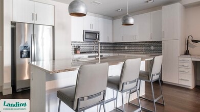 1414 Wood Hollow Dr in Houston, TX - Foto de edificio - Building Photo