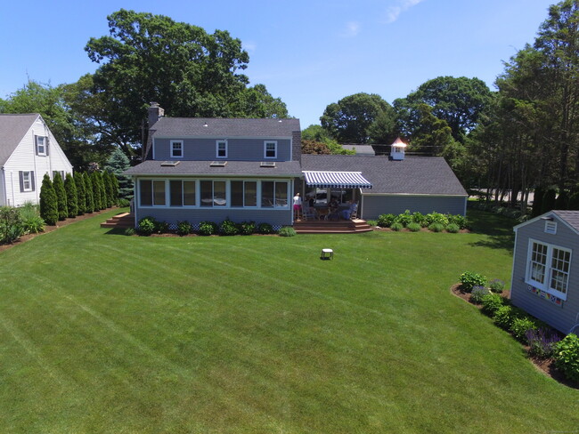 12 Anchorage Ln in Old Saybrook, CT - Building Photo - Building Photo