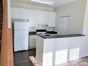 917 Shearer St in Davidson, NC - Building Photo - Building Photo