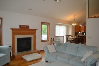 8305 Dolomite Ln in Madison, WI - Building Photo - Building Photo
