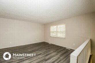 2316 Kingsford Dr in Florissant, MO - Foto de edificio - Building Photo