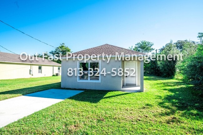 property at 1025 Lakewood Ct