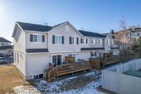 115 Country Village Mano NW in Calgary, AB - Building Photo - Building Photo