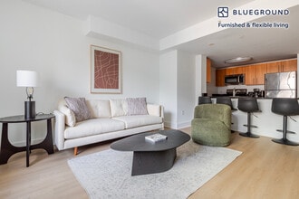 4-75 48th Avenue-SI FL5-ID2233, Unit SI FL5-ID2233 in Queens, NY - Building Photo - Building Photo