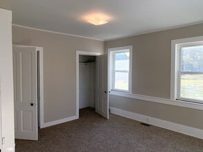 9524 Ross Rd in Mansfield, OH - Foto de edificio - Building Photo