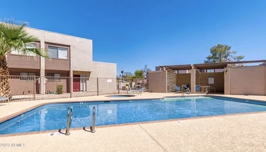 1329 S Mitchell Dr in Tempe, AZ - Building Photo - Building Photo
